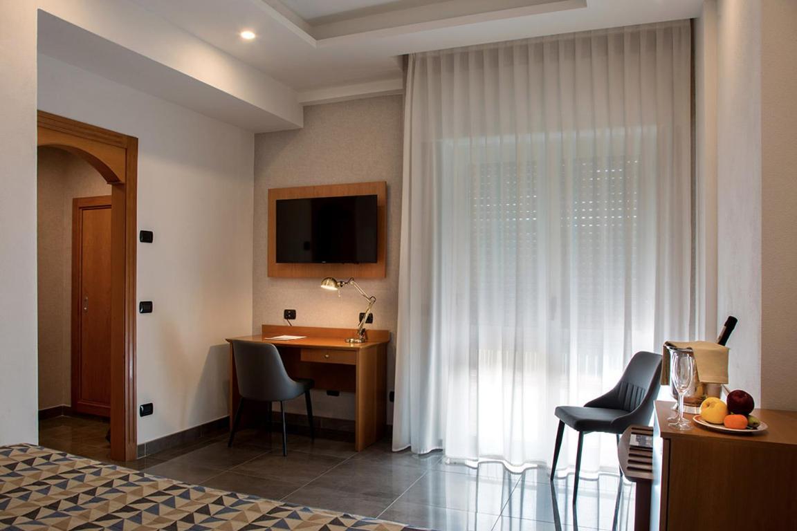Hotel American