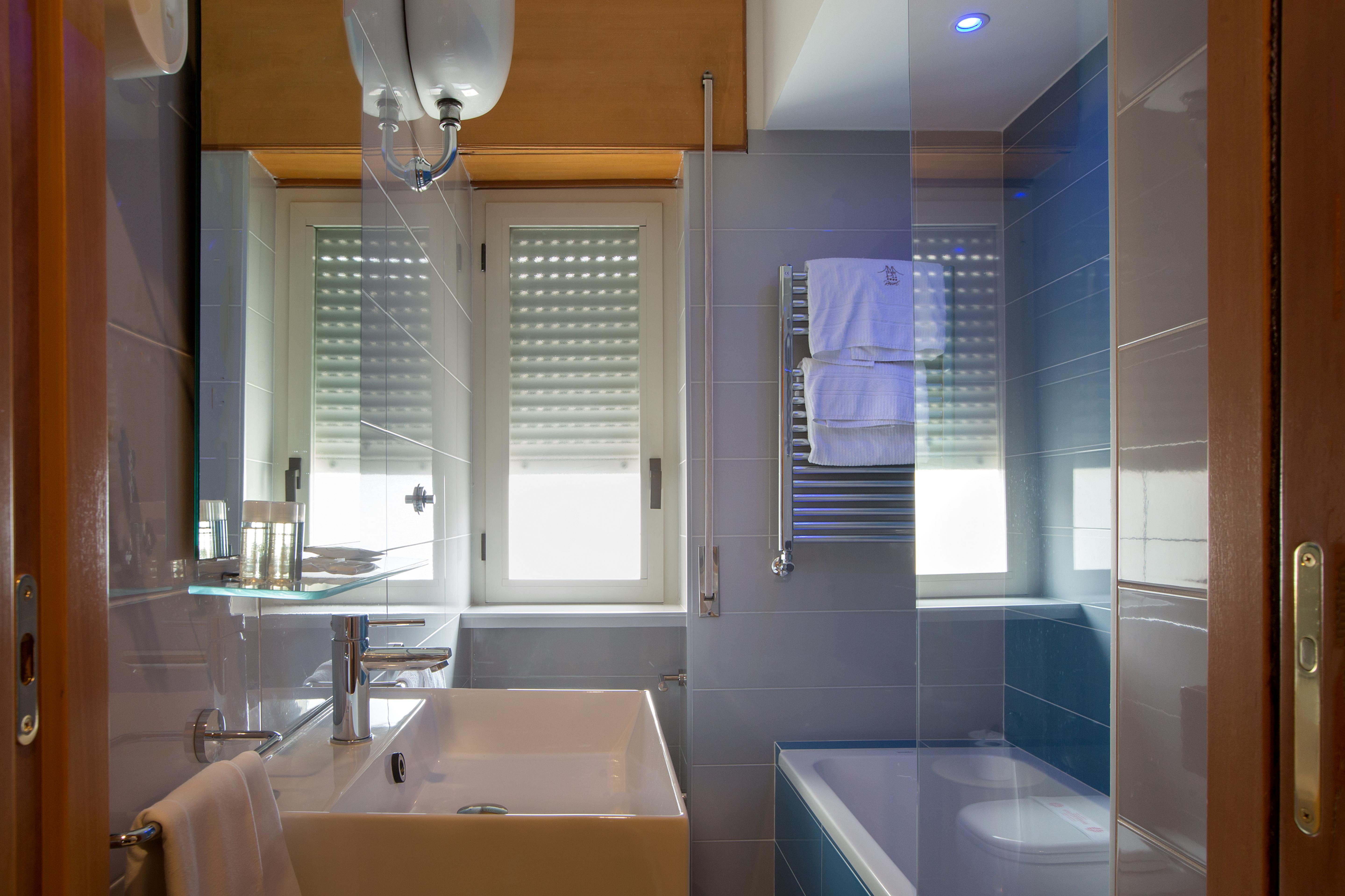 American Hotel 4*